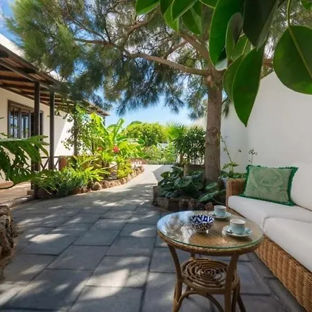 Sleeps 4