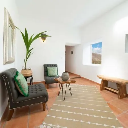 Sleeps 4 Apartment *